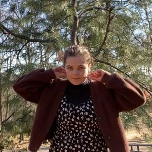 Meet your Posher, Emma